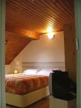 Hotel Albergo Saint-Josse-ten-Noode 2*,